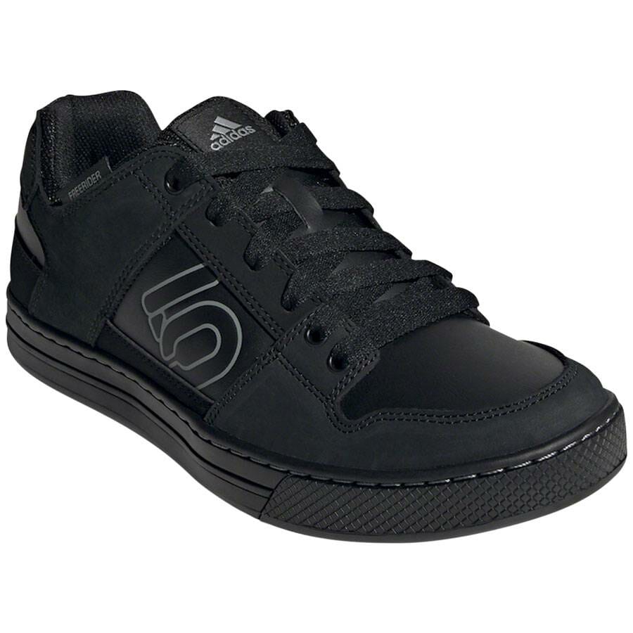 FLAT SHOe