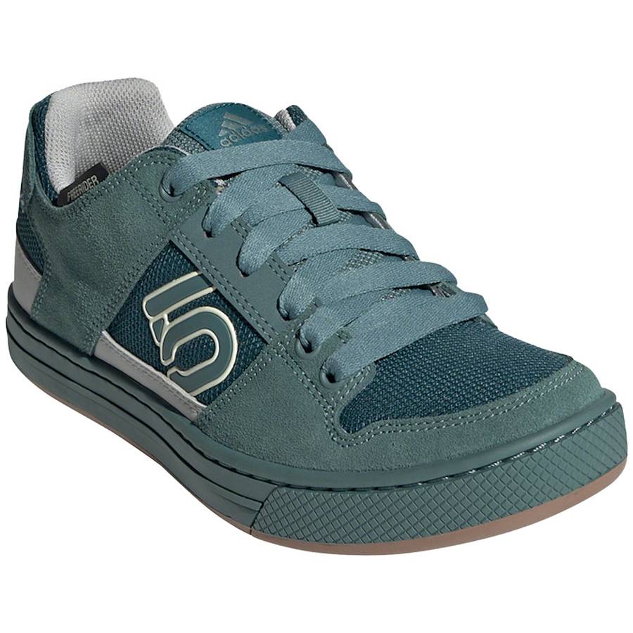 mountain bike shoes