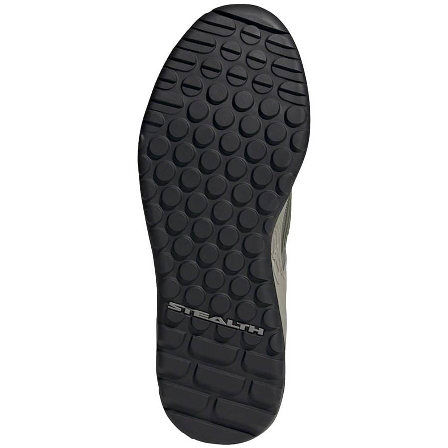 trail shoes