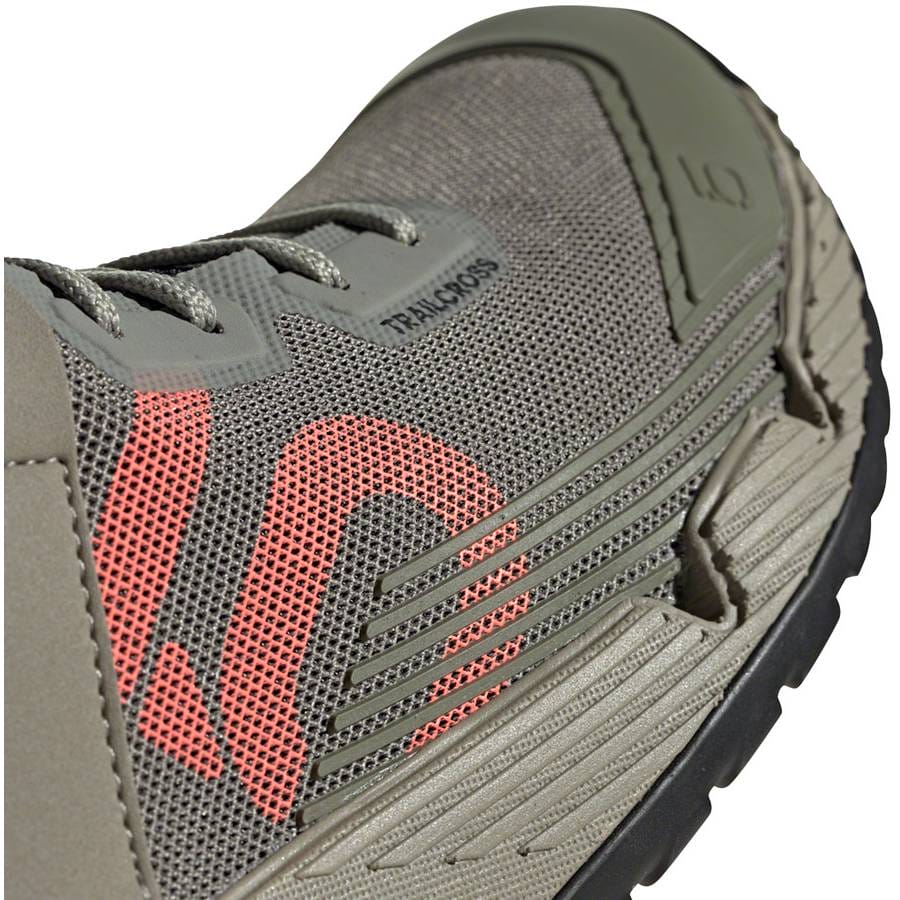 trail shoes